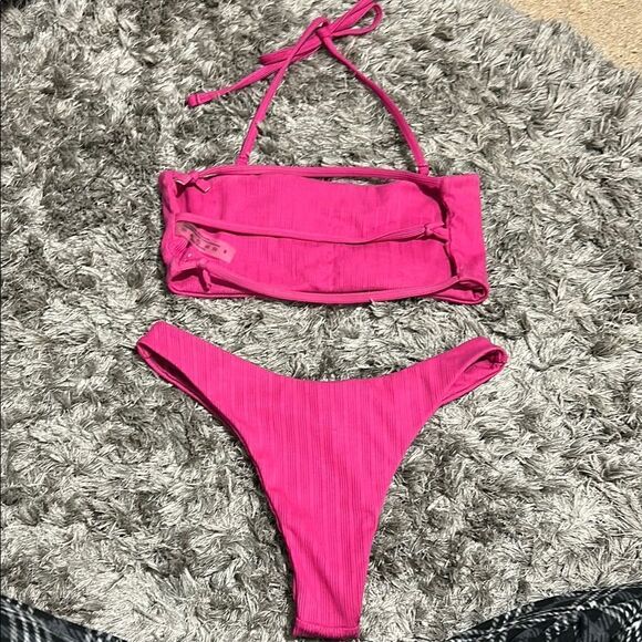 Vibrant Pink Bikini Set size small - Picture 8 of 9